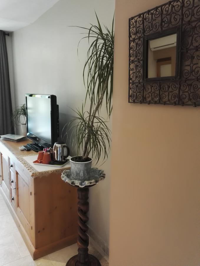 Chambres D'Hotes La Chrysalide Loriol-du-Comtat Ngoại thất bức ảnh